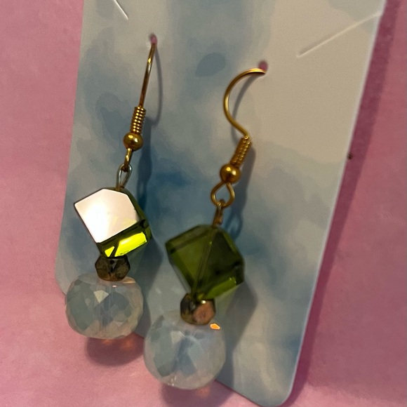 “Emerald Dewdrop Dangles” Earrings - Picture 1 of 3